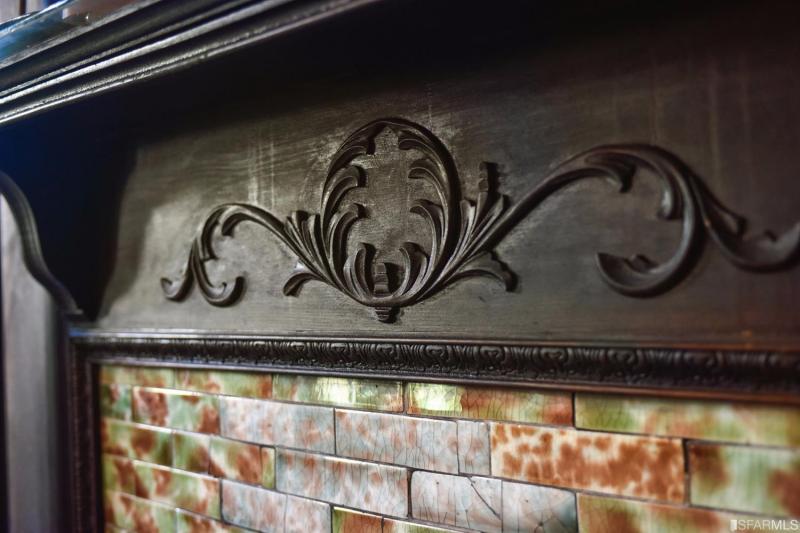 Close-up of the fireplace 
