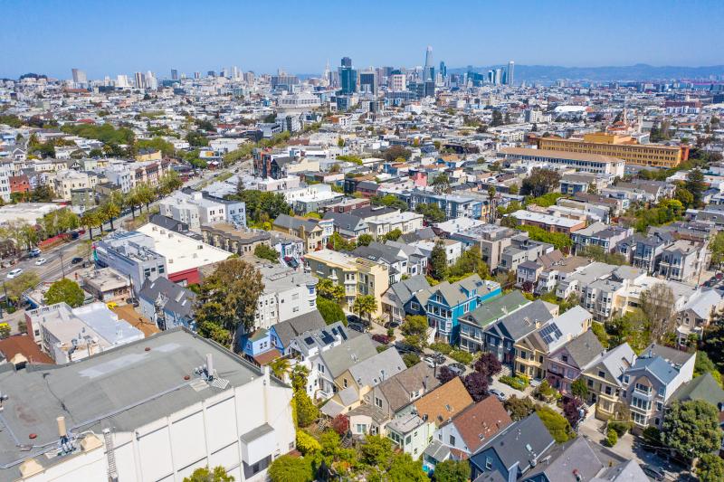 Wide-shot aerial view from Hatford street, with a view of down town San Francisco
