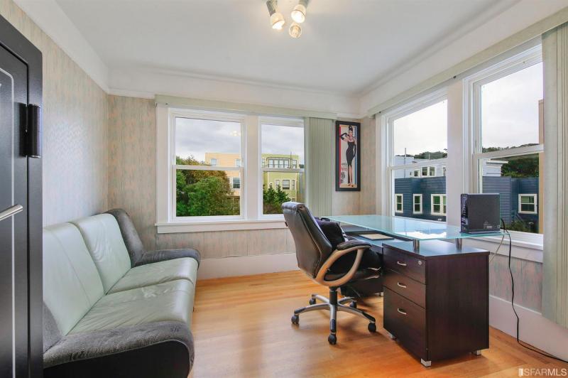 shannon-hughes-876-43rd-ave-sf-office.jpg #15