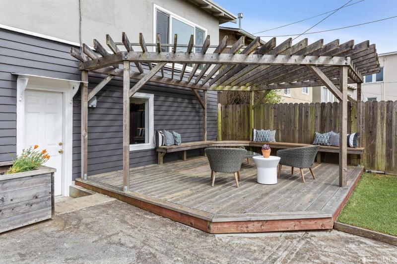 shannon-hughes-876-43rd-ave-sf-deck.jpg #10