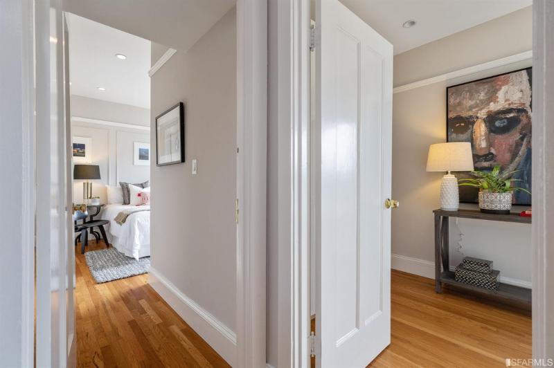 shannon-hughes-876-43rd-ave-sf-hallway2.jpg #21