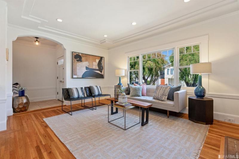 shannon-hughes-876-43rd-ave-sf-livingroom.jpg #31