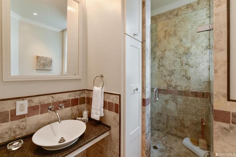 shannon-hughes-1517-6th-avenue-sf-bathroom.jpg #14