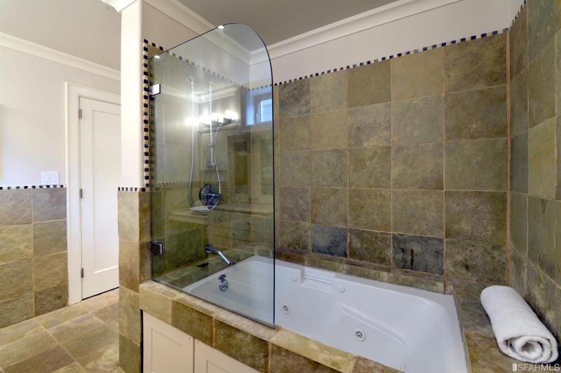 shannon-hughes-1517-6th-avenue-sf-bathroom3.jpg #16