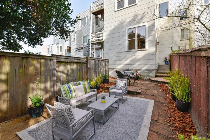 shannon-hughes-1517-6th-avenue-sf-yard.jpg #31