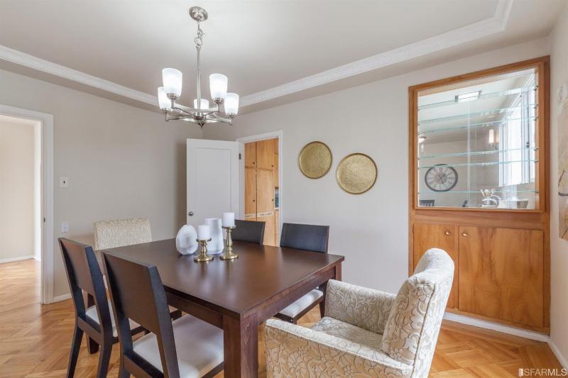 shannon-hughes-2315-lawton-sf-diningroom.jpg #14