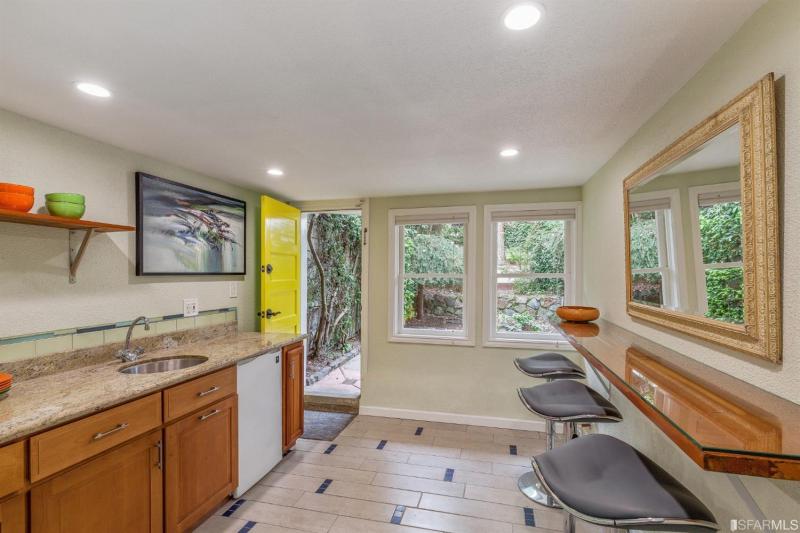shannon-hughes-2315-lawton-sf-interior2.jpg #22