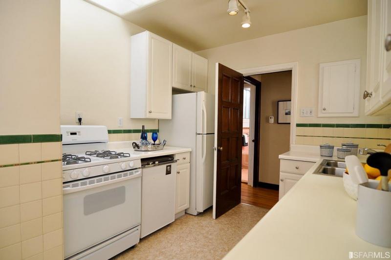 shannon-hughes-2621-24th-sf-kitchen3.jpg #9
