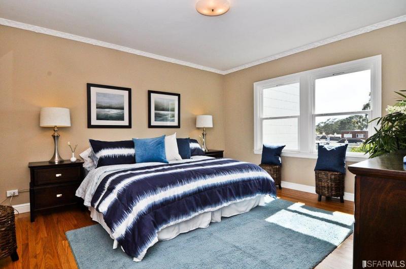 shannon-hughes-2621-24th-sf-master-bedroom.jpg #16