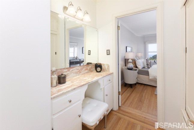 shannon-hughes-1587-34th-sf-bathroom.jpg #5