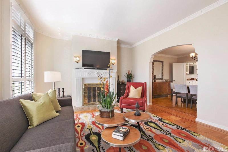 shannon-hughes-1462-32nd-sf-livingroom4.jpg #23
